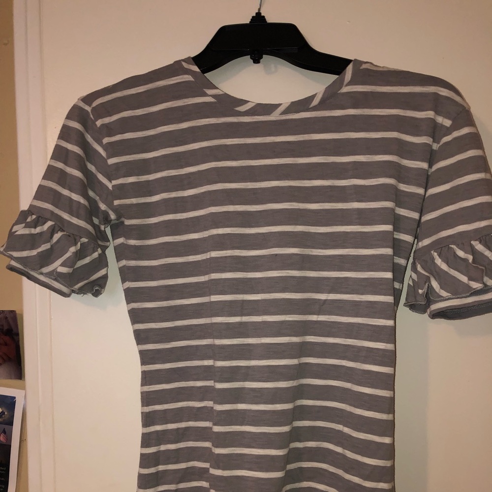 Matilda Jane , pretty much new only wore it once. Grey and white striped
